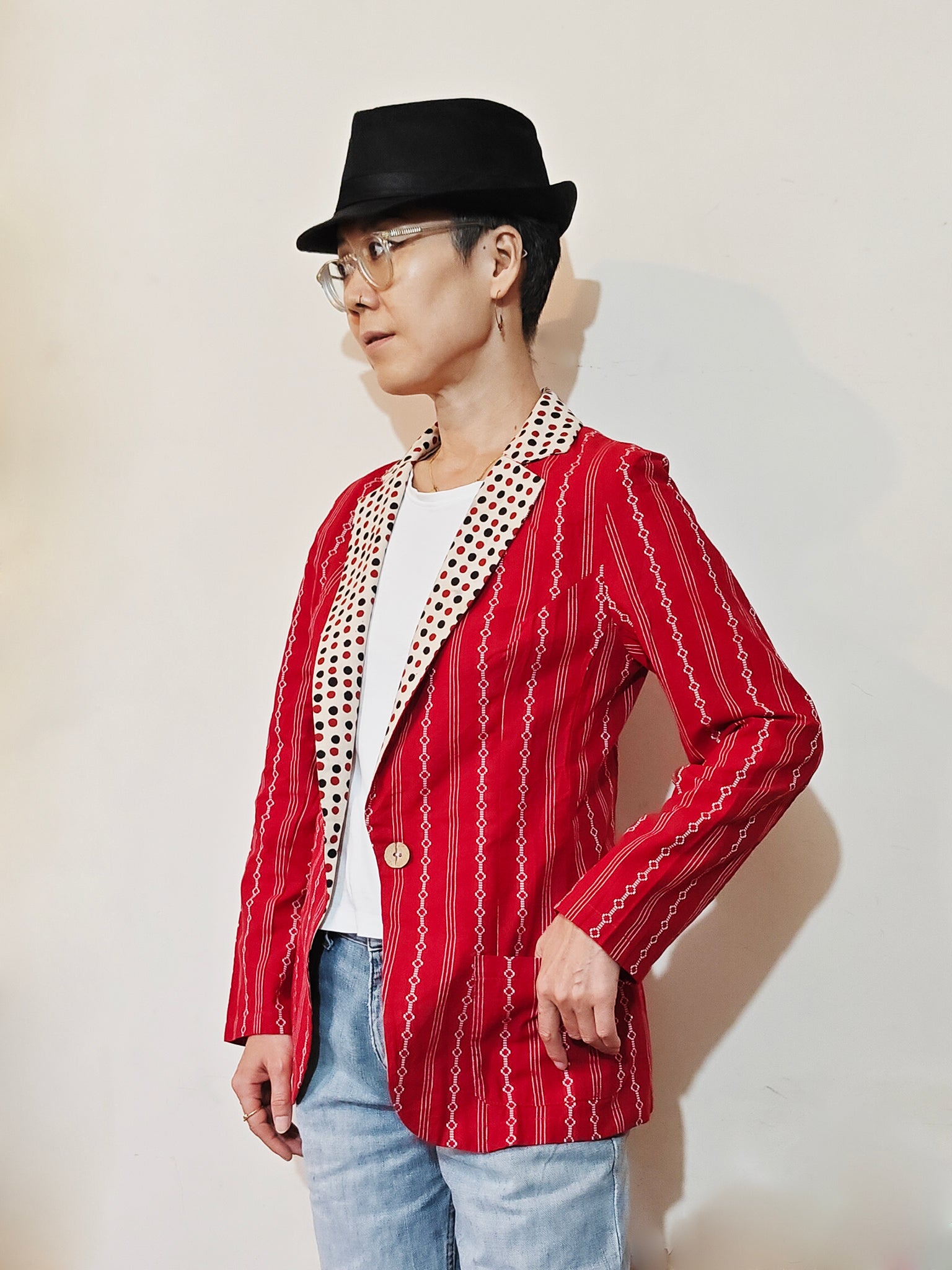 No-lining light casual blazer jacket with a red patterned cotton and a block-printed polka dots collar (lapal). Versatile colour to go with many different colours while styling. Shop online!