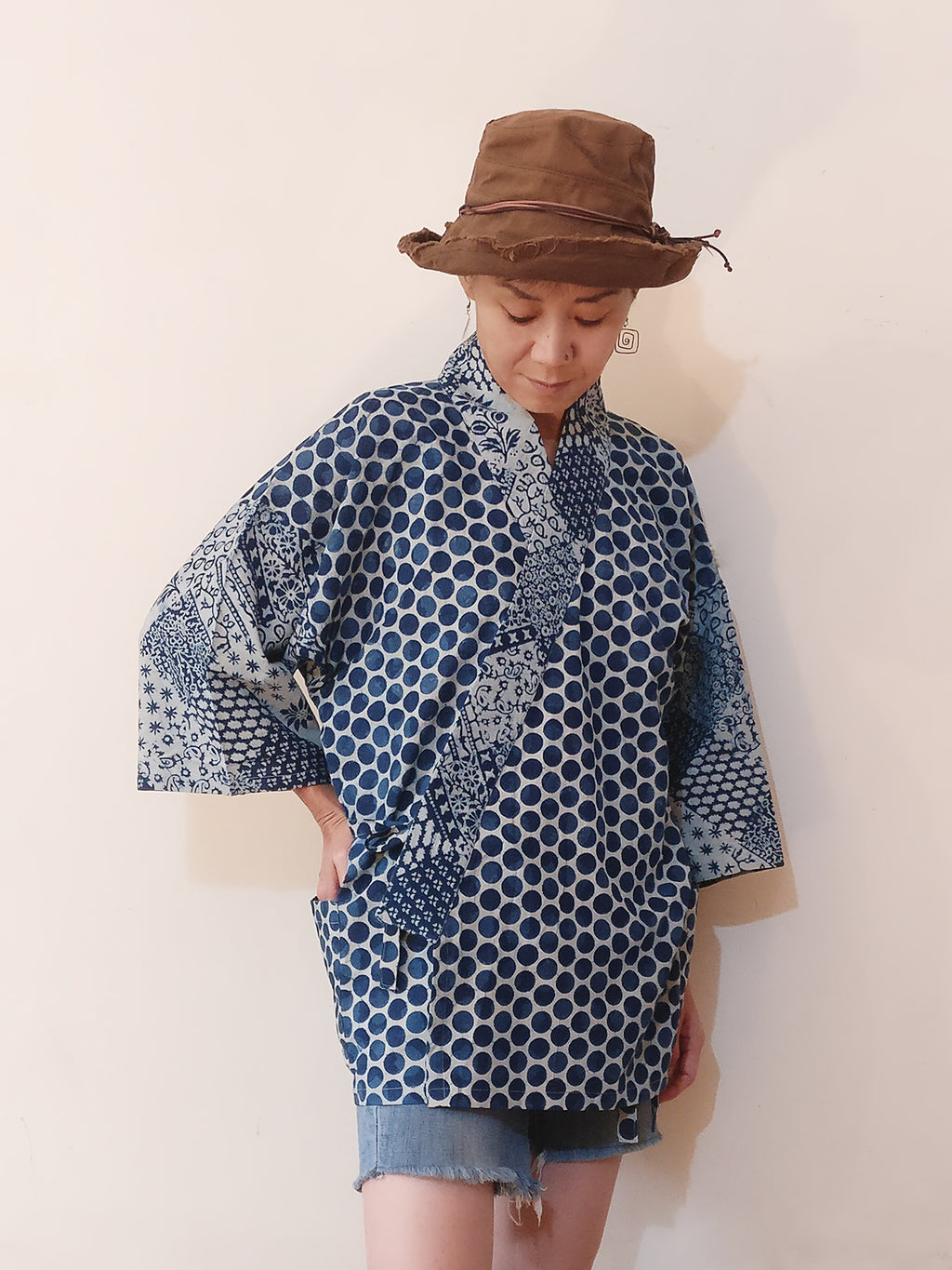Cute Indigo Jinbei (Kimono) Jacket with a combination of 2 indigo prints which slightly reminds of Japanese patchworked Noragi. Loose fit for all the bodies. Buy online
