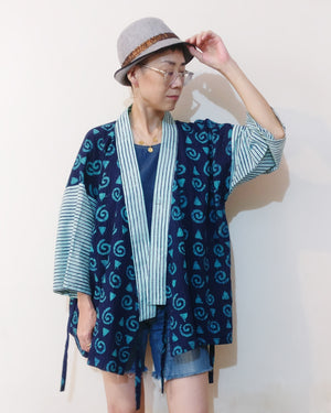 Kimono (Jinbei) jacket with unique navy Kantha Batik. Shop online! With front open.